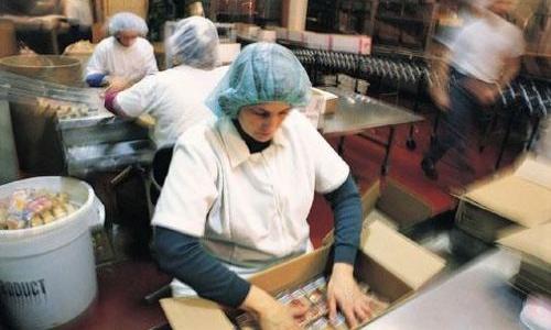 Ελλάδα και το κέντρο της ευρωζώνης ρίχνουν την παραγωγή στην περιοχή