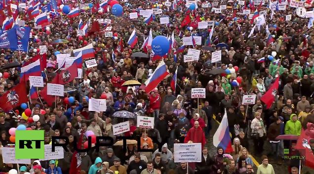 100.000 διαδηλωτές στην Κόκκινη Πλατεία – ΒΙΝΤΕΟ