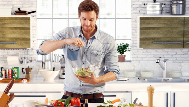 6 μαγειρικές συνήθειες που πρέπει να κόψετε σήμερα κιόλας