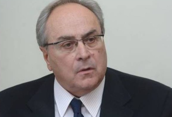 Τη στήριξή του στον Πρωθυπουργό εξέφρασε ο Κωνσταντόπουλος