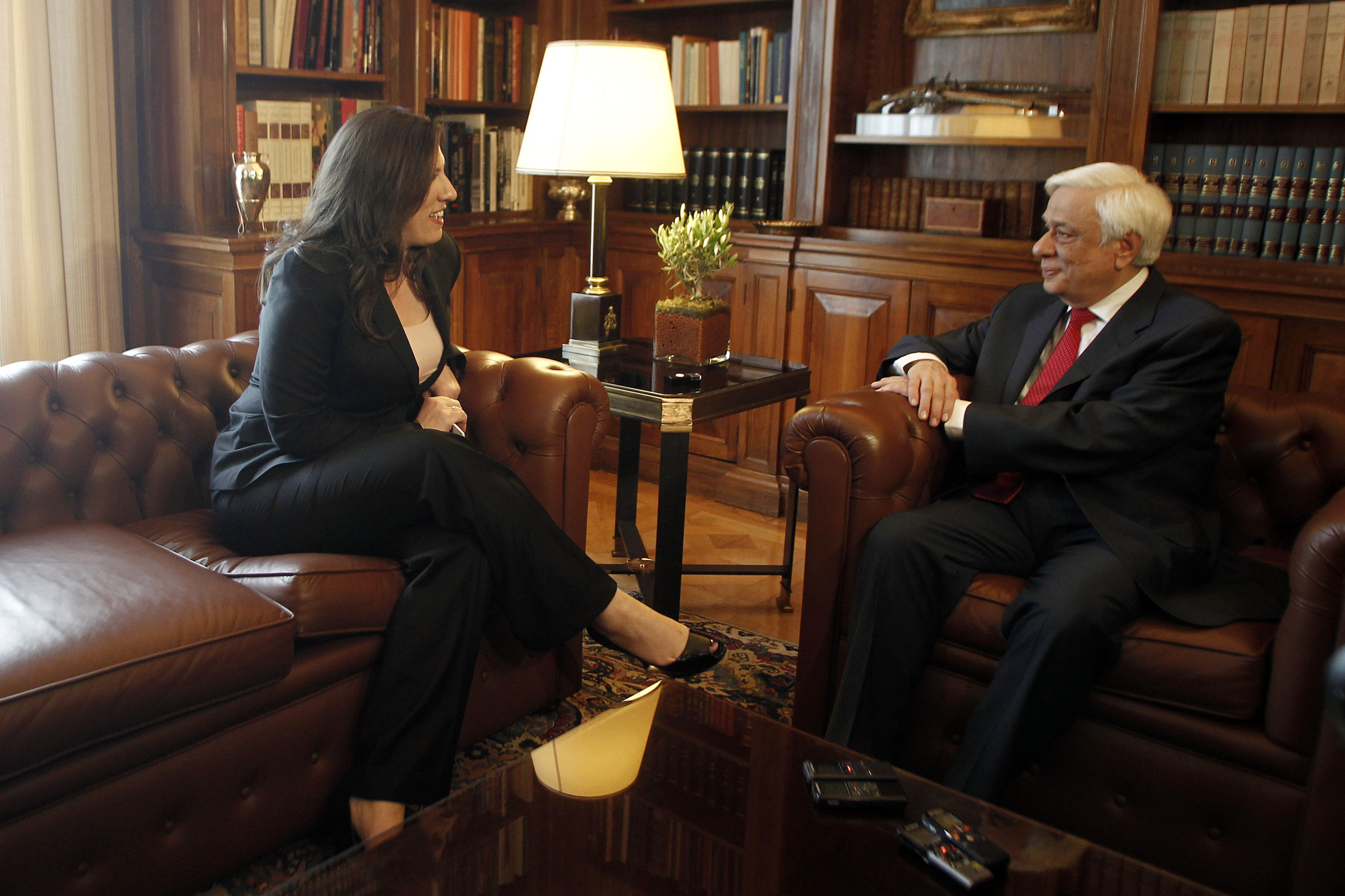 Τι συζήτησαν Παυλόπουλος και Κωνσταντοπούλου για το χρέος