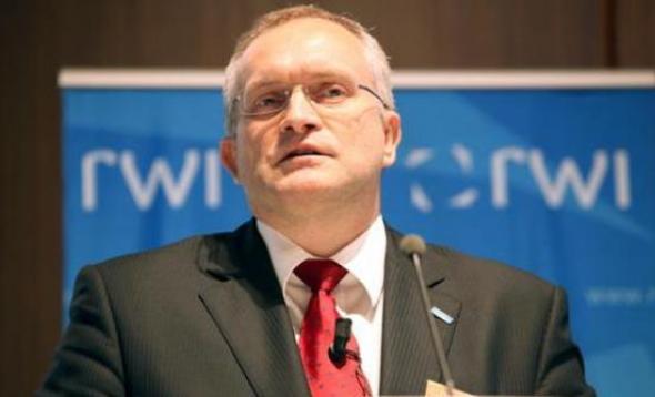 Σμιτ: Η παραμονή της Ελλάδας στην ευρωζώνη είναι η καλύτερη επιλογή