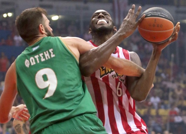 Παναθηναϊκός – Ολυμπιακός 14-21 (10′)