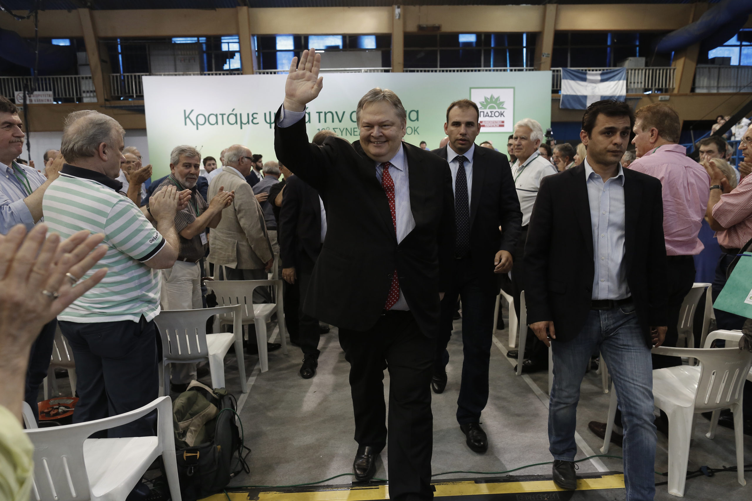 Tο συνέδριο είχε ουσιαστικό πολιτικό περιεχόμενο, λέει ο Βενιζέλος