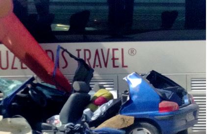 Τραγωδία στη Χαλκιδική – ΙΧ συγκρούστηκε με τουριστικό λεωφορείο – ΦΩΤΟ