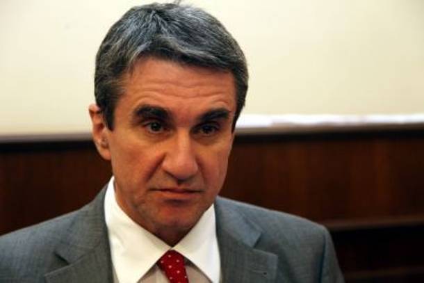 Λοβέρδος: Το ερώτημα είναι παραπλανητικό και κατευθυνόμενο