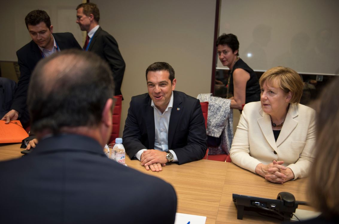 Χωρίς δηλώσεις αποχώρησε η Μέρκελ