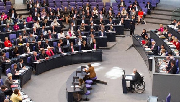 Ποιοι βουλευτές στη Γερμανία καλοδέχονται την ελληνική πρόταση