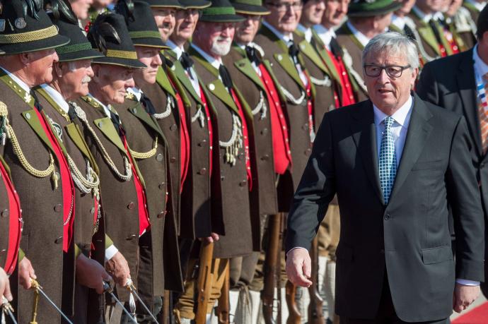 Γιούνκερ: Γι’ αυτό αρνήθηκα να απαντήσω στο τηλεφώνημα του Τσίπρα