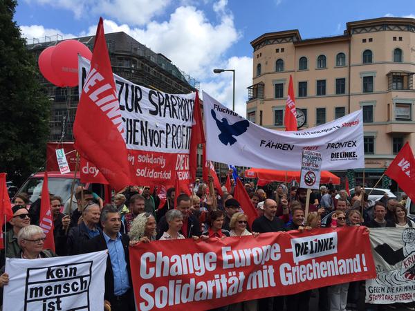 Η Θεανώ Φωτίου στην εκδήλωση αλληλεγγύης για την Ελλάδα στο Βερολίνο – ΦΩΤΟ