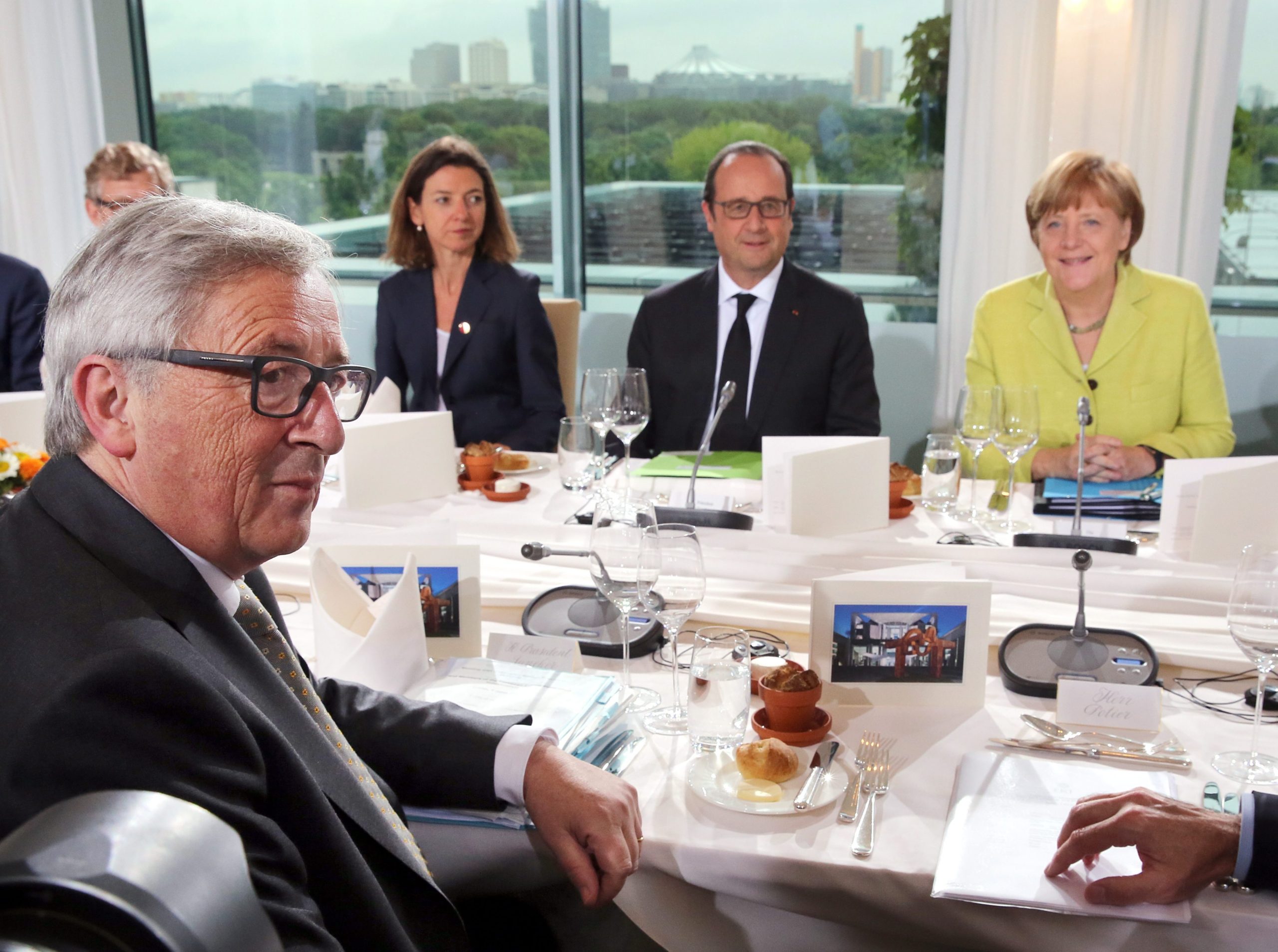 Bloomberg: Άνοιγμα… Μέρκελ στον Τσίπρα