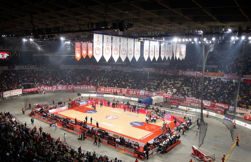 Ποιος “πράσινος” σταρ υπέγραψε σε “ερυθρόλευκη” φανέλα;- ΦΩΤΟ