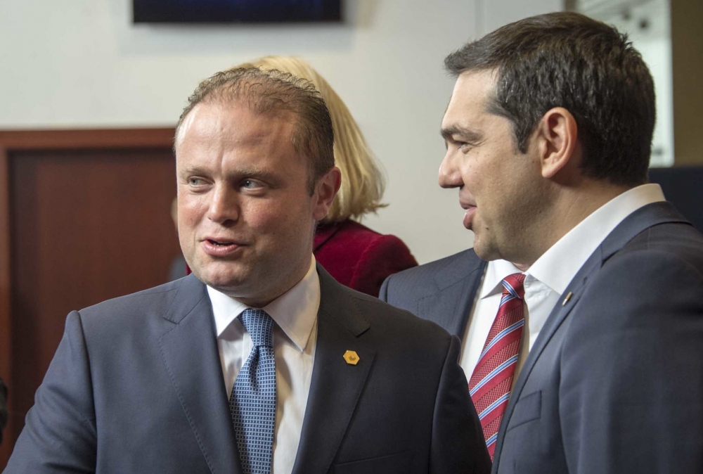 Πρωθυπουργός Μάλτας: Οι Έλληνες είναι έτοιμοι να αναστείλουν το δημοψήφισμα αν…