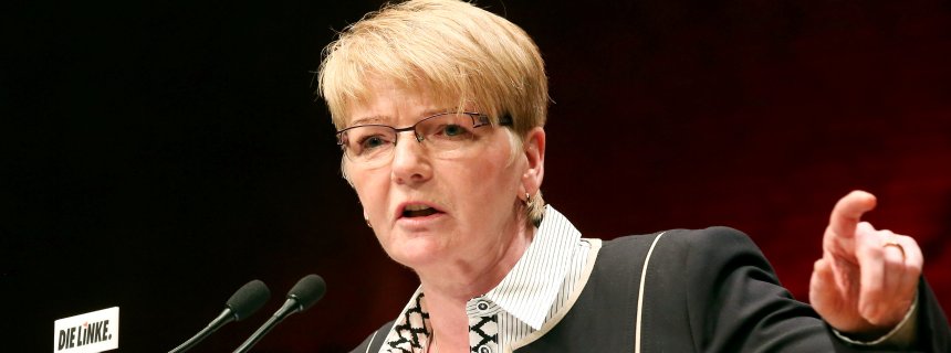 Τσίμερ: Να αποδεχθούν οι θεσμοί την ελληνική πρόταση