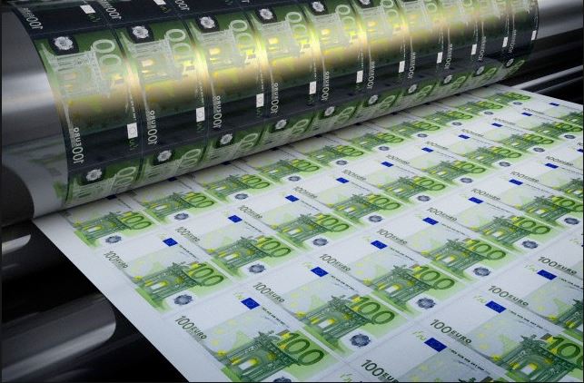 Νέα “ένεση” ρευστού στις τράπεζες από την ΕΚΤ