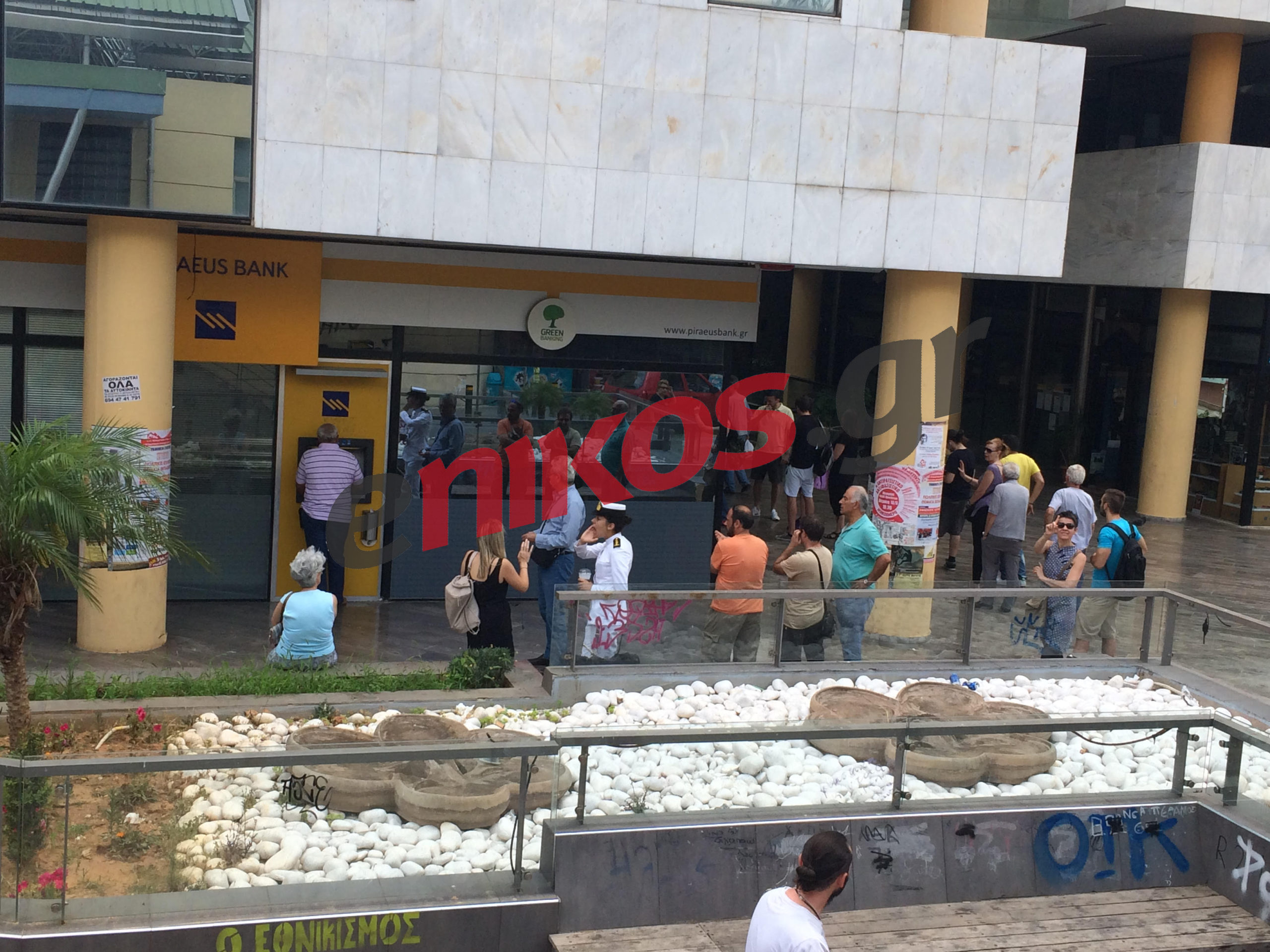 Ουρές στα ATM του Ηρακλείου – ΦΩΤΟ αναγνώστη