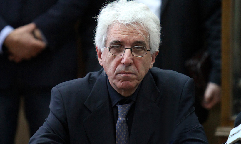 Παρασκευόπουλος: Δεν μπορεί να παρέμβει το υπουργείο για τον Ρωμανό