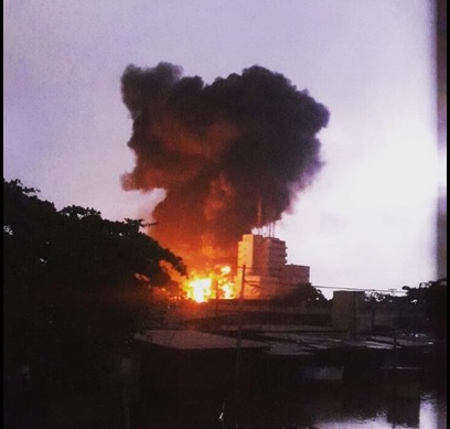Βίντεο από την κόλαση φωτιάς στη Γκάνα με 90 νεκρούς