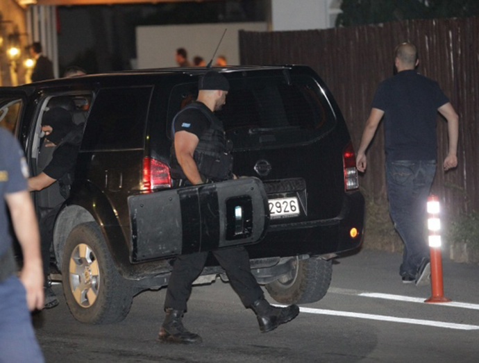 Γνωστοί της ΕΛ.ΑΣ. οι ληστές του ξενοδοχείου στην Κρήτη – ΒΙΝΤΕΟ