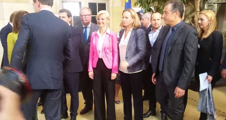 Το δείπνo του Θεοδωράκη με Ευρωπαίους ηγέτες – ΒΙΝΤΕΟ- ΦΩΤΟ