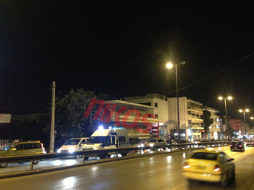 Ένα αυτοκίνητο προκάλεσε χάος στην Κηφισίας – ΦΩΤΟ