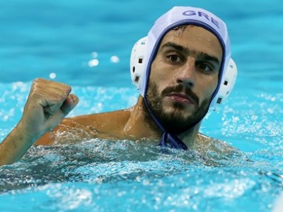 Viral η “απογείωση” του Μυλωνάκη στην πισίνα – ΦΩΤΟ