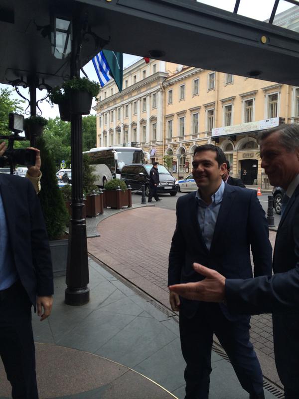 Ο Τσίπρας στην Αγία Πετρούπολη – ΦΩΤΟ