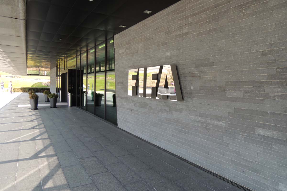 Έρευνες στα γραφεία της FIFA
