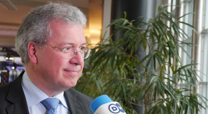 Γερμανός ευρωβουλευτής: Η στρατηγική Τσίπρα δεν θα λειτουργήσει