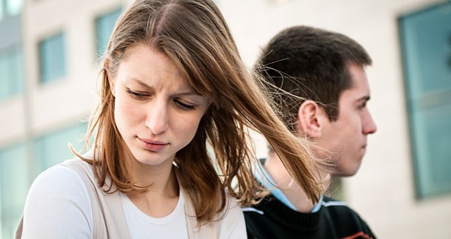 Σχέσεις- Όταν ο άνδρας προτιμά να βγει με φίλους