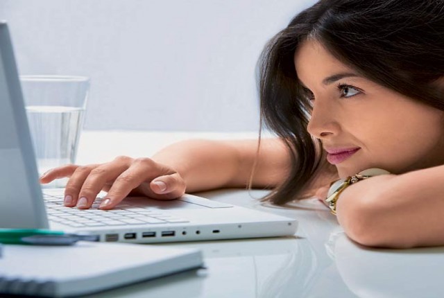 9 σημάδια ότι η γυναίκα σου είναι πολύ έξυπνη