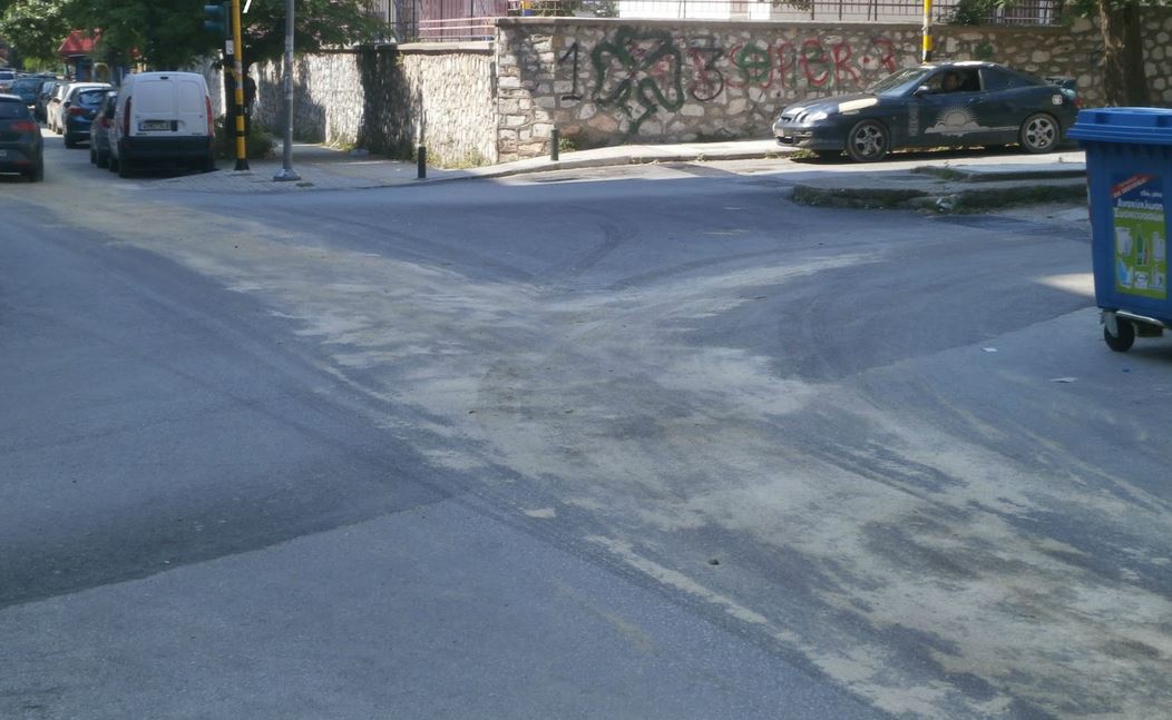 Γέμισαν πετρέλαιο οι δρόμοι στην Ξάνθη – ΦΩΤΟ