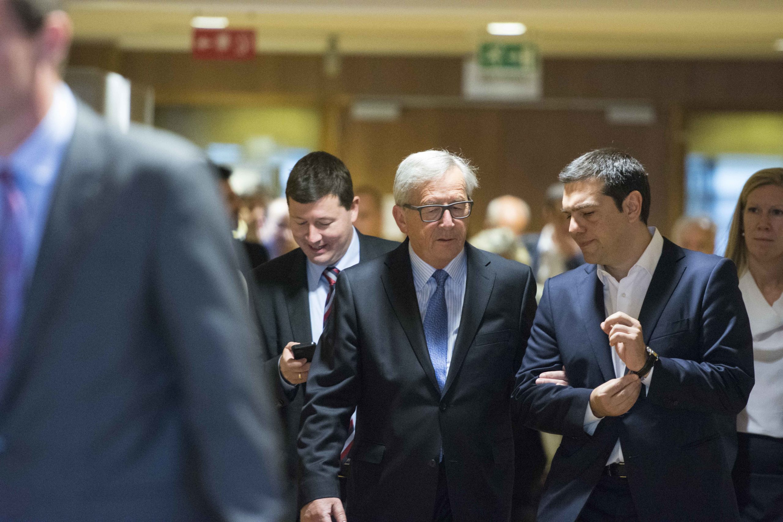 Financial Times: Η ευρωζώνη χρειάζεται “Σχέδιο Γ” για την Ελλάδα