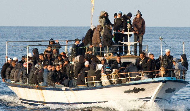 Σε 24 ώρες διασώθηκαν περισσότεροι από 450 παράνομοι μετανάστες