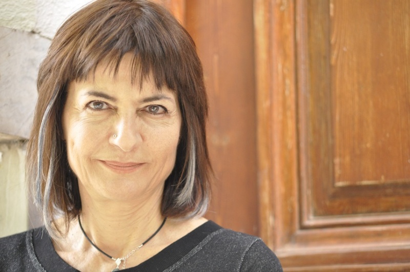 Λυμπεράκη: Μια παρέα ανίκανων θέλει να μας πείσει ότι το ΟΧΙ είναι ηρωισμός