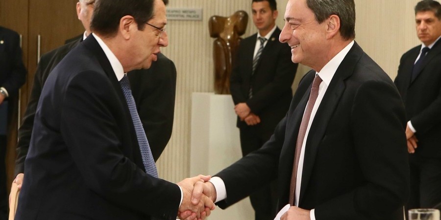 Ο Ντράγκι ζήτησε εξηγήσεις από τον Αναστασιάδη