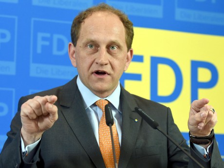 “Η Γερμανία επέτρεψε στους αριστερούς λαϊκιστές να τη σέρνουν από τη μύτη”