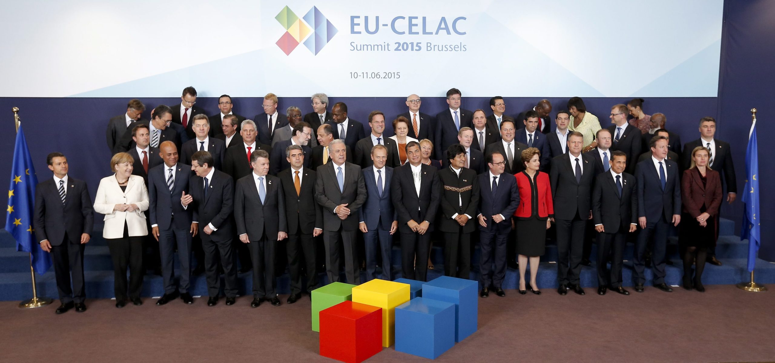 Η “οικογενειακή” φωτογραφία της Συνόδου – ΦΩΤΟ