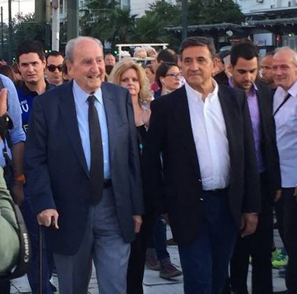 Ο Επίτιμος για τους “Μένουμε Ευρώπη” στο facebook – ΦΩΤΟ