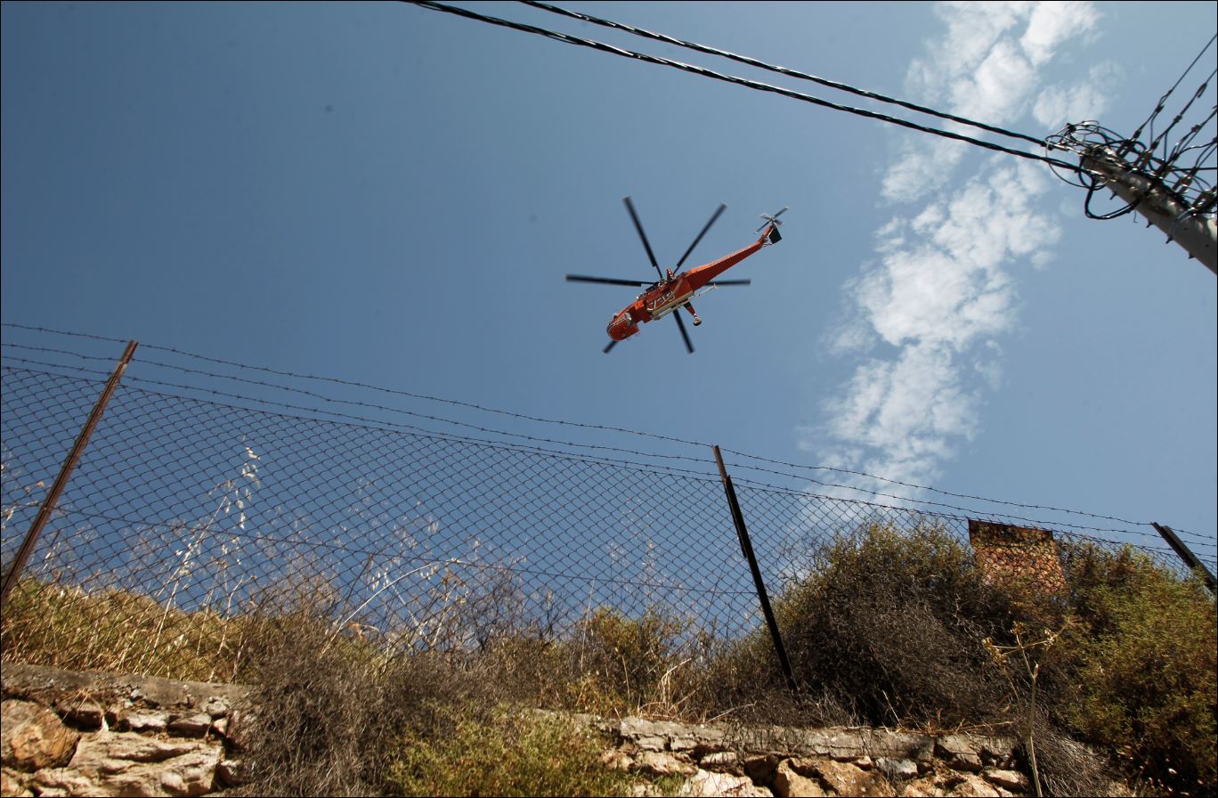 Υπό μερικό έλεγχο η φωτιά στο Γαλάτσι – ΦΩΤΟ