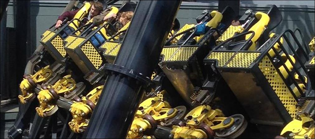 Συγκρούστηκαν τρενάκια σε λούνα παρκ της Βρετανίας – 16 τραυματίες