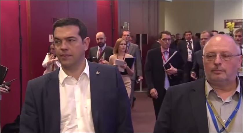 Financial Times: “Τι μούτρα είναι αυτά κ. Τσίπρα;” – ΒΙΝΤΕΟ