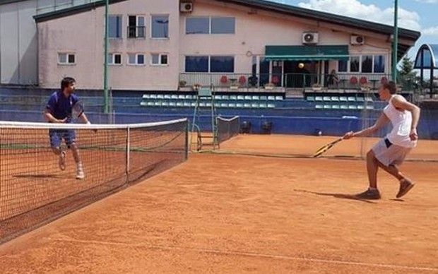 Τεόντοσιτς και Μπογκντάνοβιτς το έριξαν στο… τένις