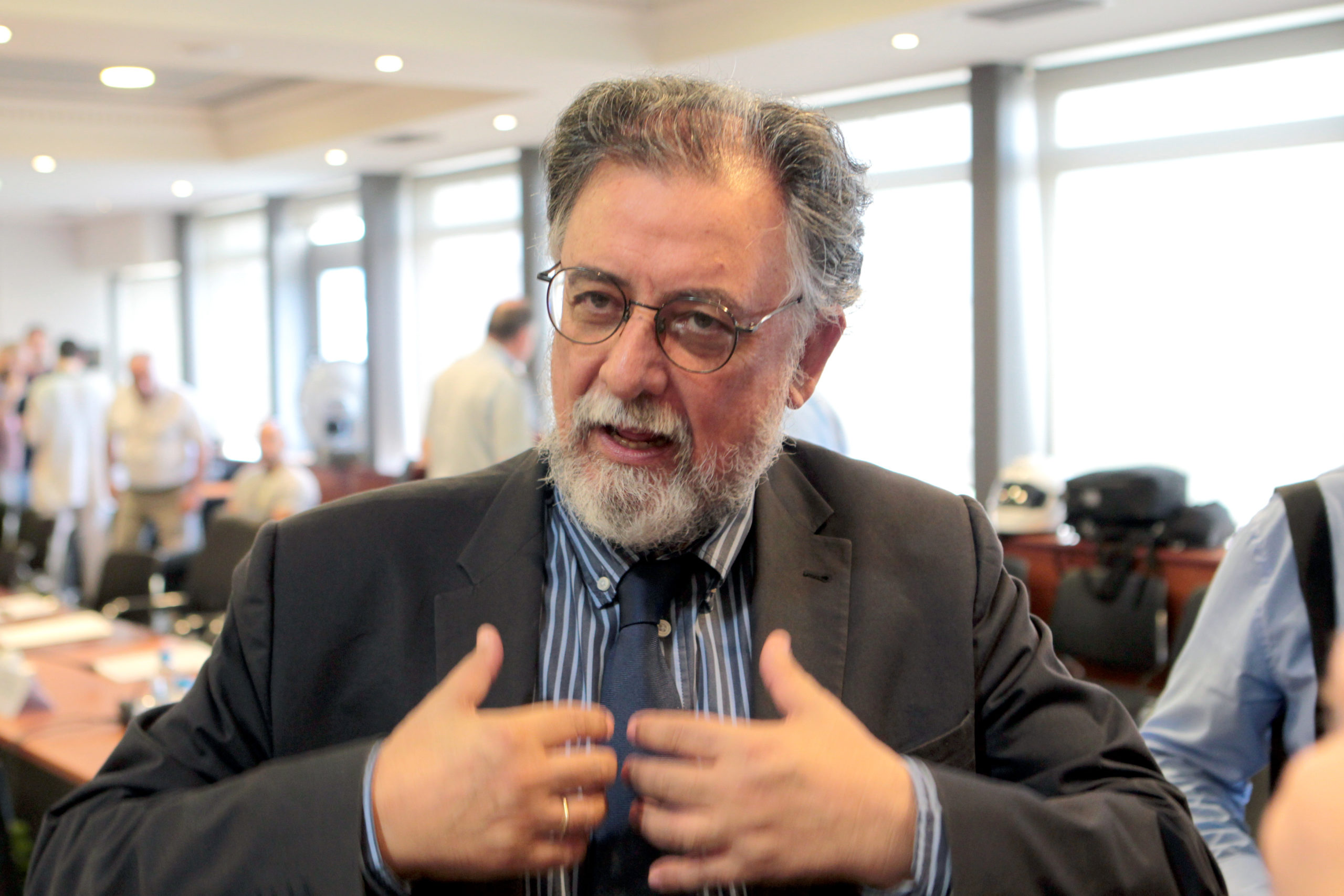 Απάντησε με χιούμορ ο Πανούσης: Να ελέγχεται η ψυχολογική κατάσταση και των… πολιτικών