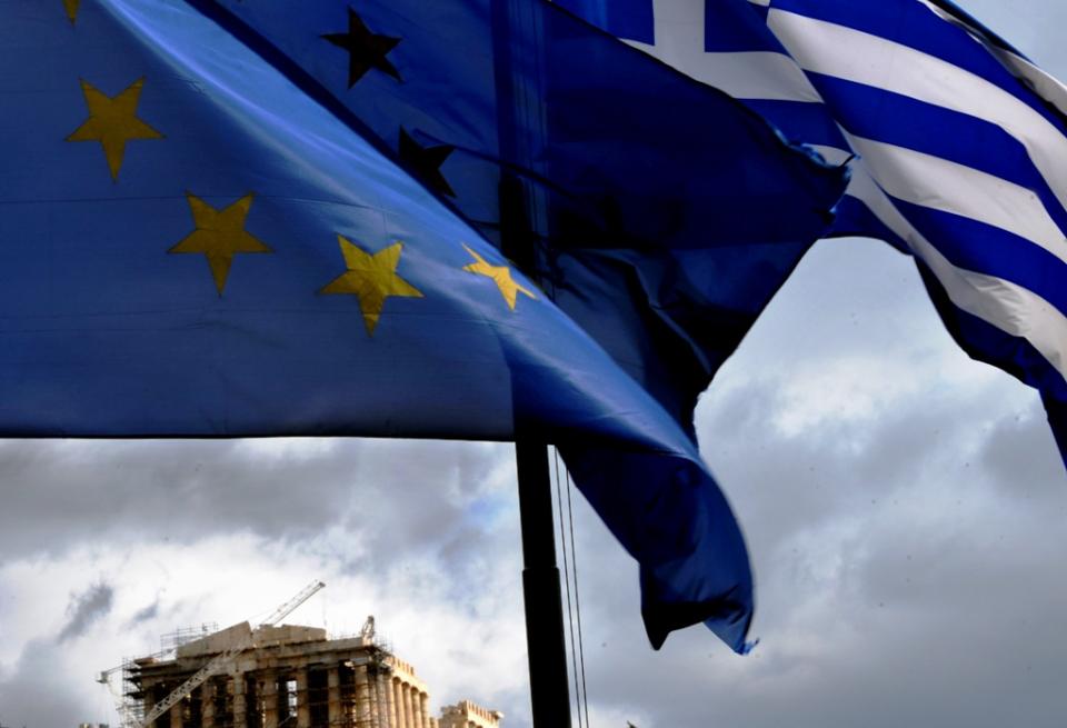 “Στα 2 δισ. ευρώ η διαφορά Ελλάδας – δανειστών”