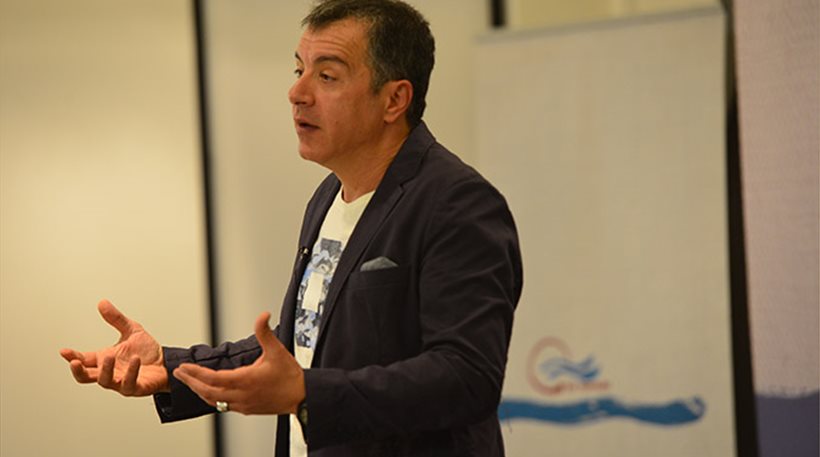 Θεοδωράκης για Σαμαρά: Το εκδικητικό πνεύμα δεν έχει θέση στην πολιτική ζωή