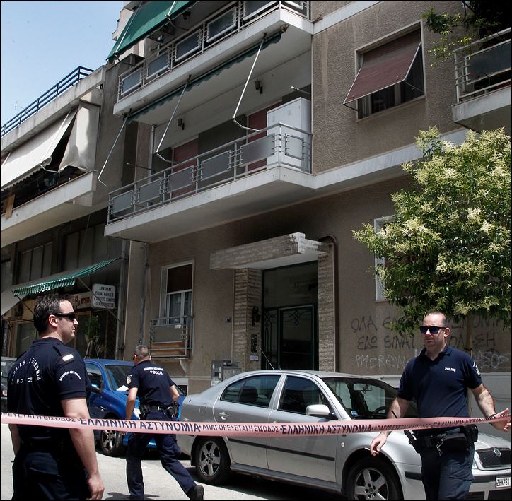 Έρευνα της αντιτρομοκρατικής σε διαμέρισμα στην Αθήνα – ΦΩΤΟ