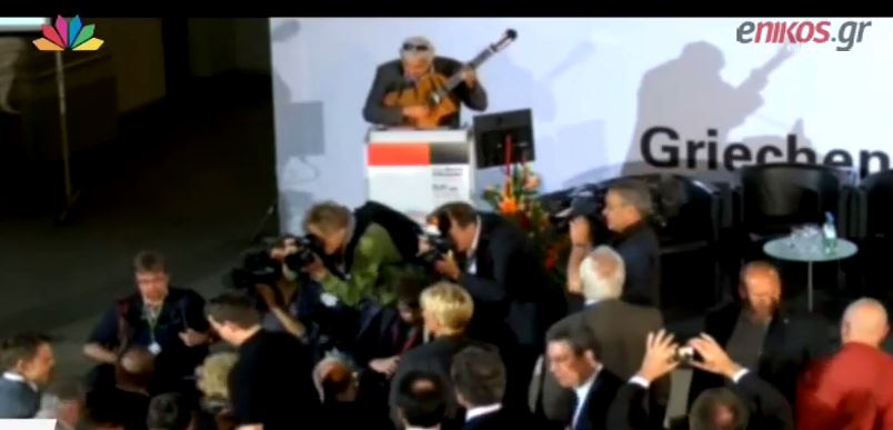 Ο Γερμανός θαυμαστής του Βαρουφάκη – ΒΙΝΤΕΟ