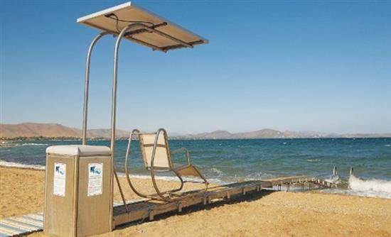 Οι δύο παραλίες στην Αττική που απέκτησαν ράμπα