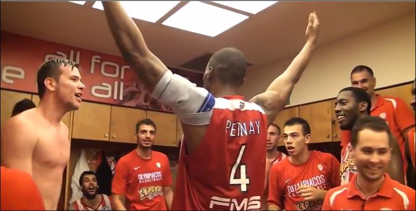 Πρίντεζης και Πέτγουεϊ στα αποδυτήρια σε ρόλο… Τσουκαλά – ΒΙΝΤΕΟ